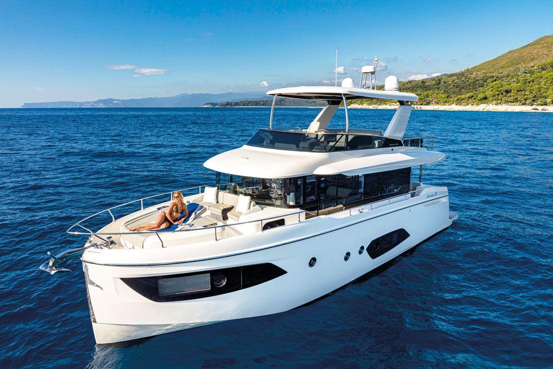 03-Absolute-Yachts-Navetta52.jpg