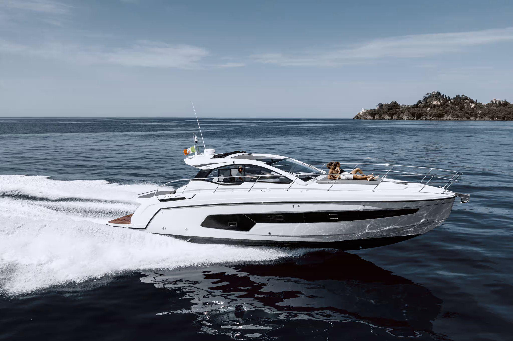 Azimut-A45-Running-4_Mid-res.jpg