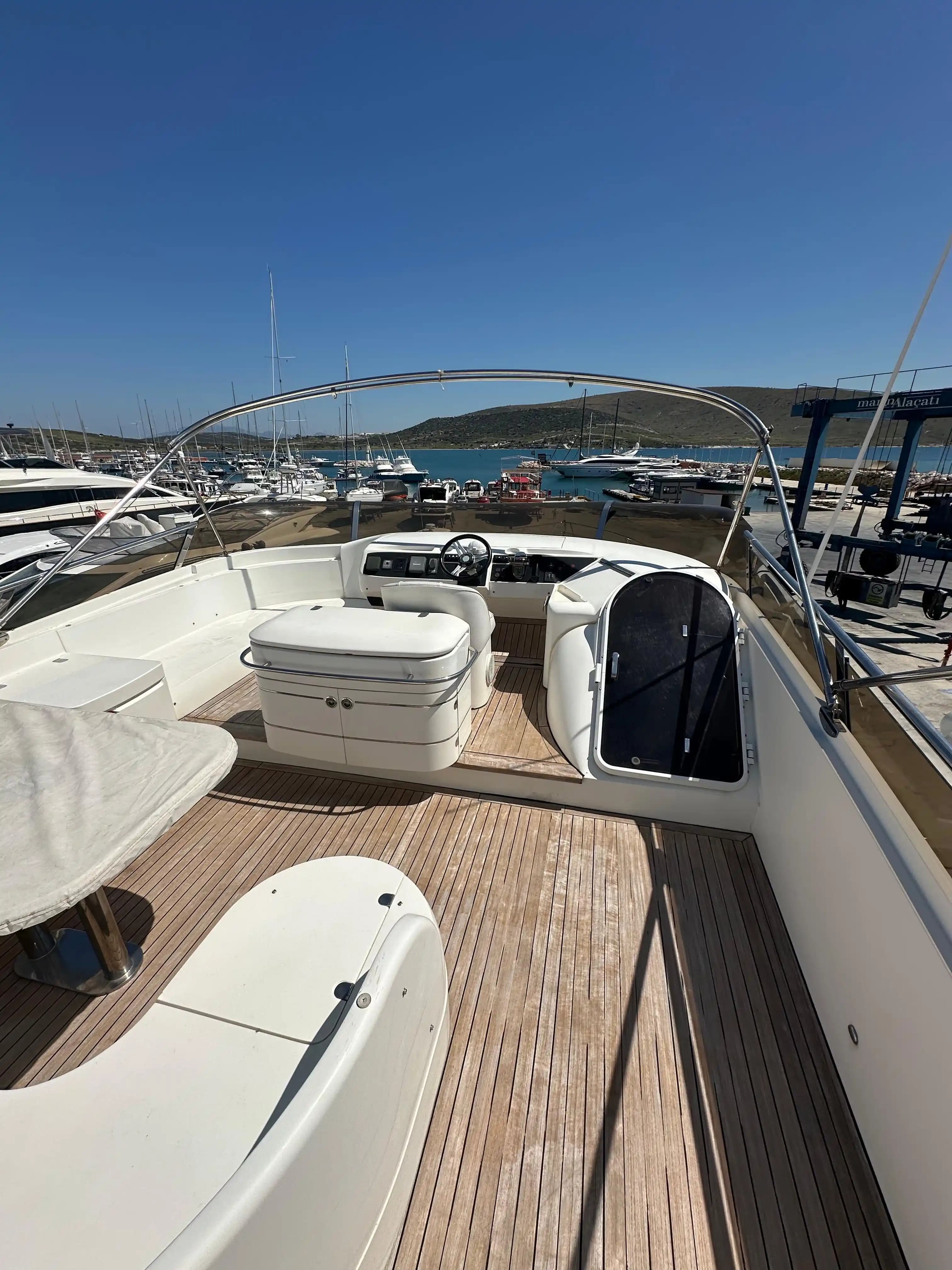 Princess Yachts 23M in vendita