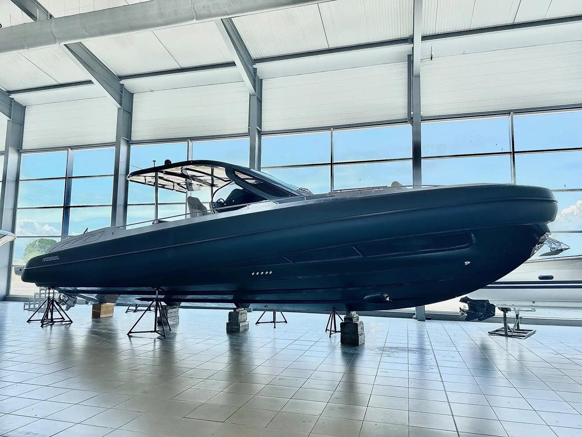 Sacs Rebel 47 in vendita