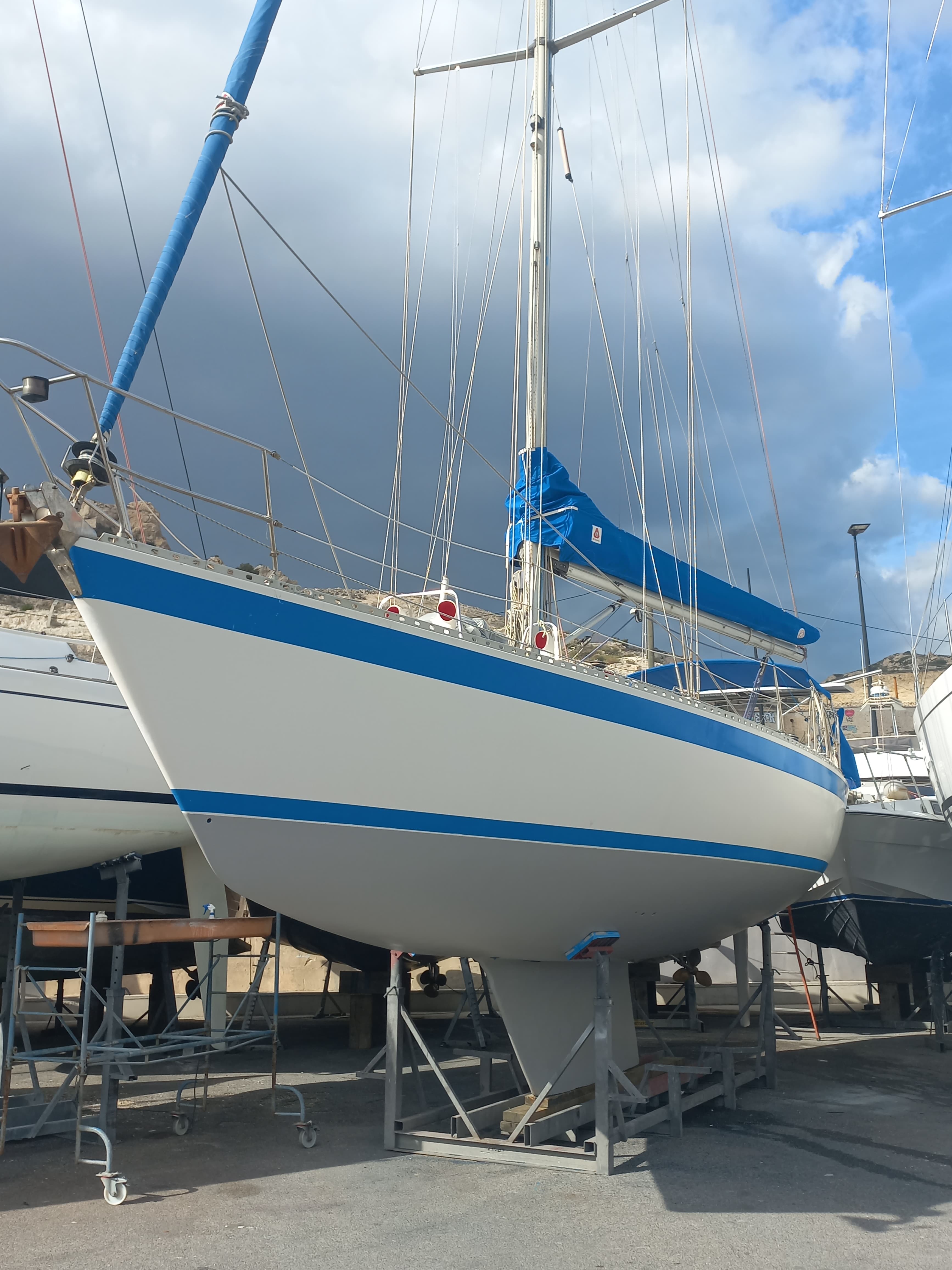 1985 Wauquiez Centurion 42 for Sale in Marseille, FR Sloop