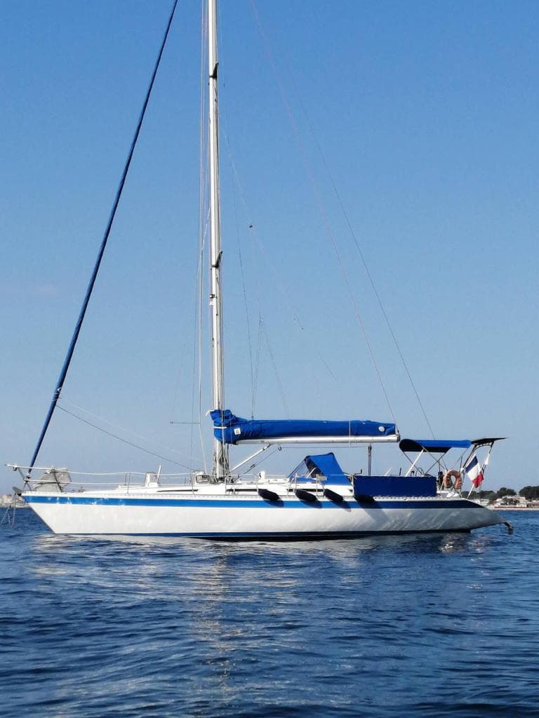 1985 Wauquiez Centurion 42 for Sale in Marseille, FR Sloop 2