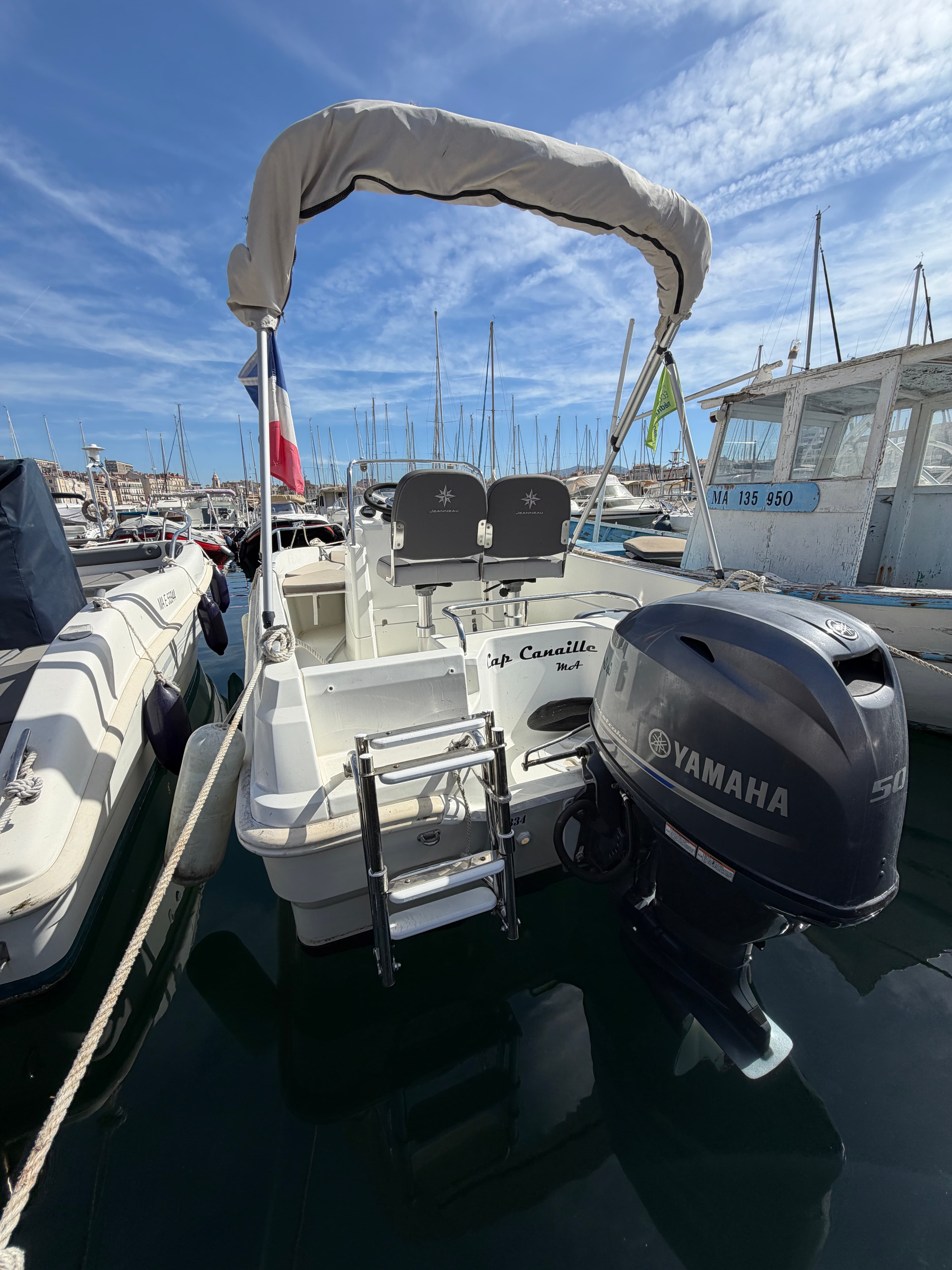 2018 Jeanneau Cap Camarat 4.7 СС for Sale in Marseille, FR Center Console 2