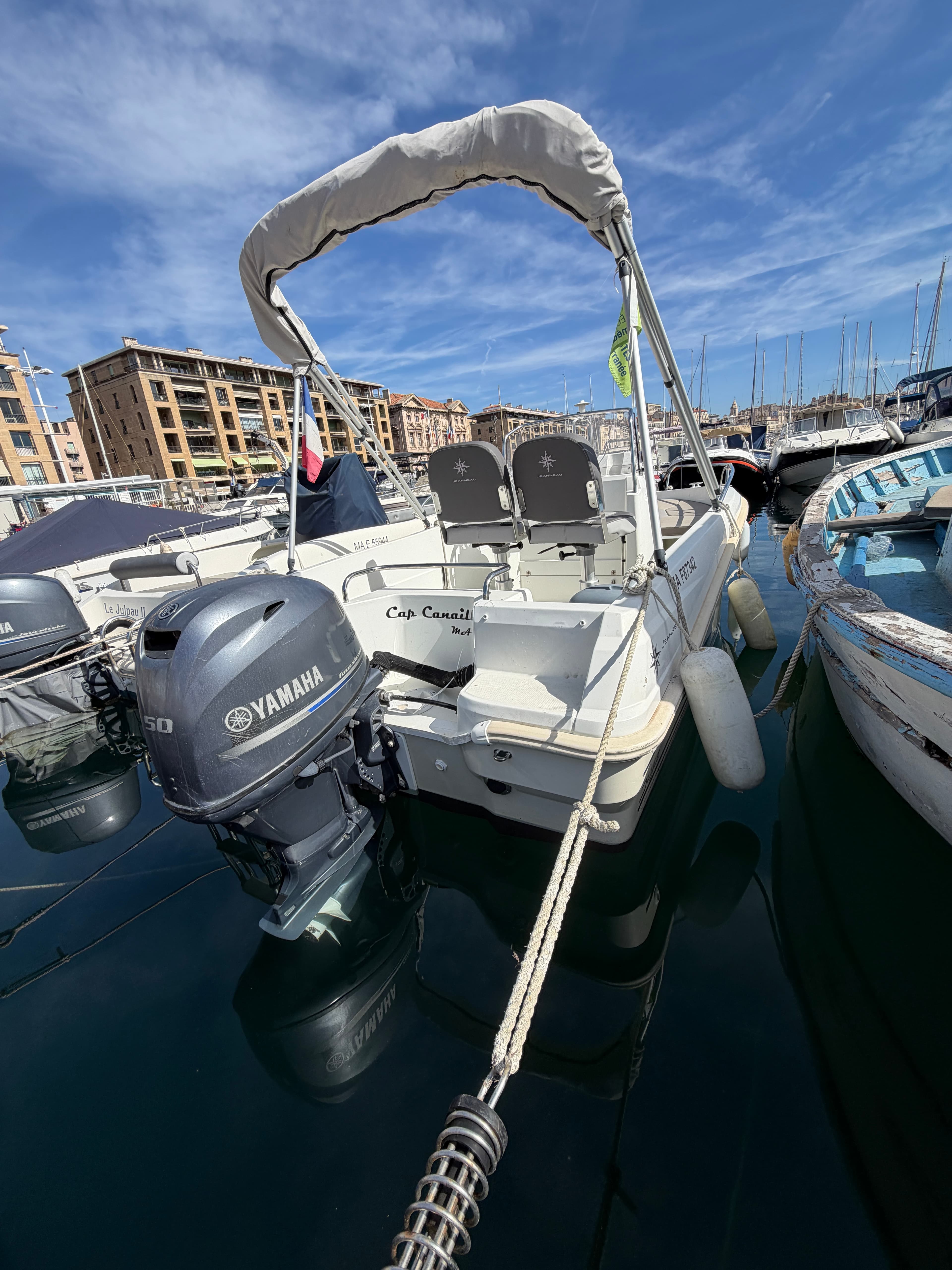 2018 Jeanneau Cap Camarat 4.7 СС for Sale in Marseille, FR Center Console 3