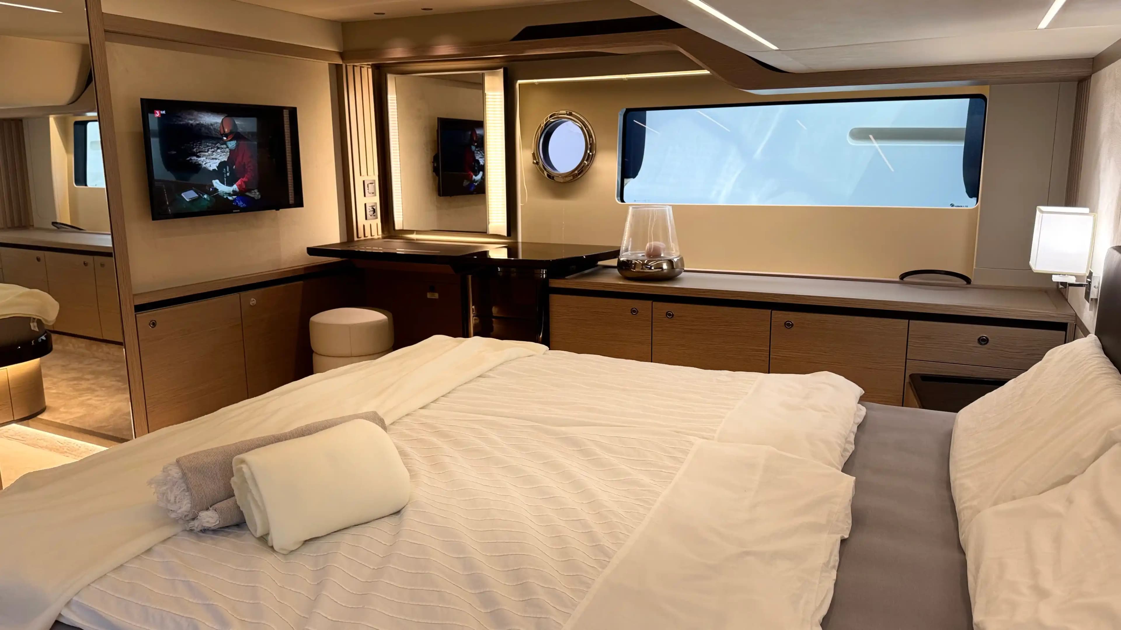2021 Absolute Navetta 52 for Sale in Balearic Islands, ES Flybridge 2