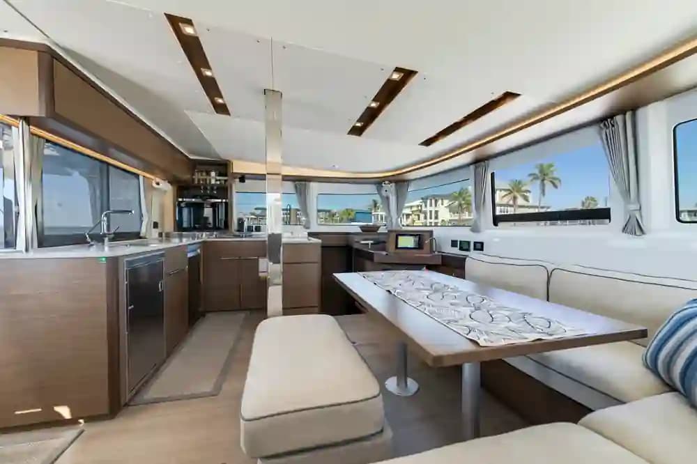 2022 Lagoon 46 a la venta en Fort Myers, Florida Multi-Hull 3