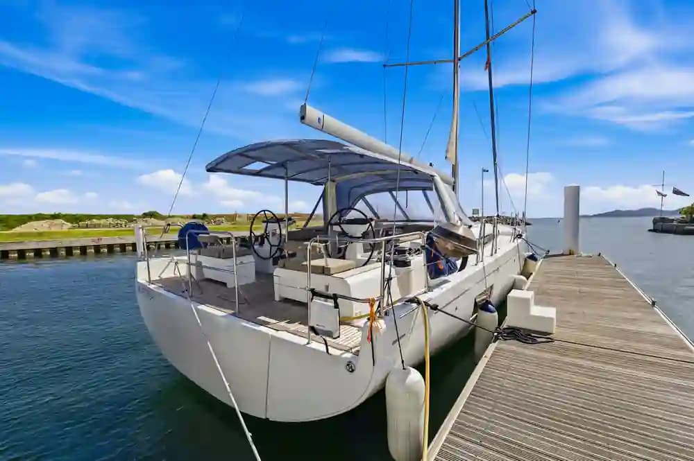 Beneteau Oceanis Yacht 54 zum Verkauf