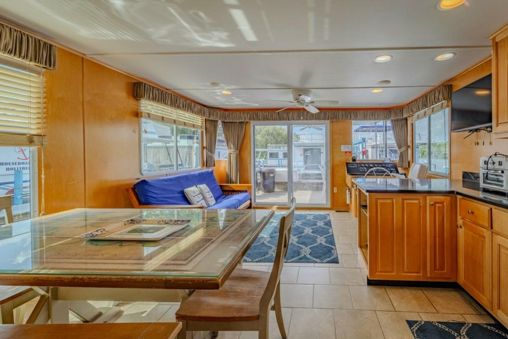 2014 Sunstar 55 for Sale in DeLand, Florida Houseboat 4