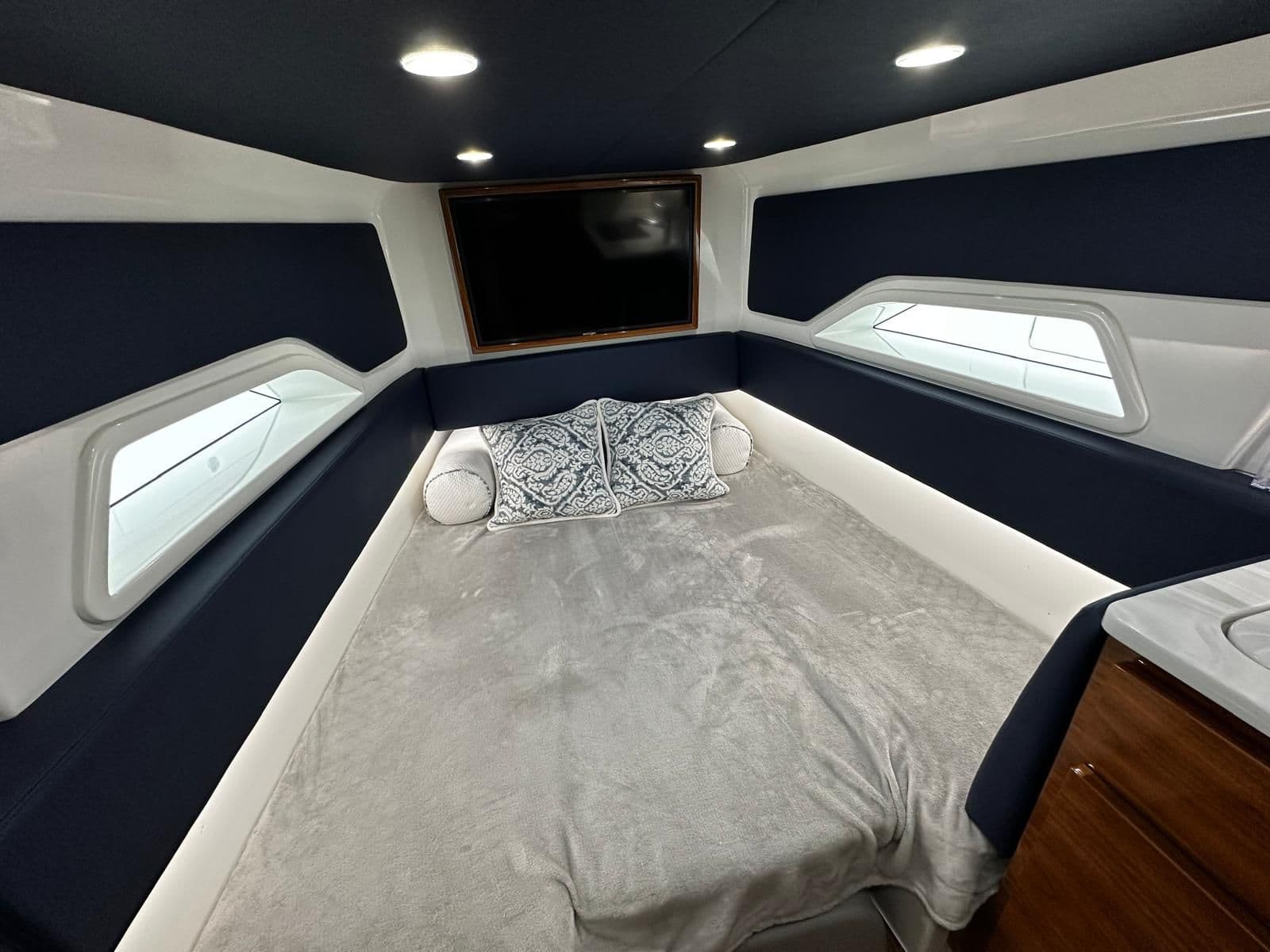 2023 Valhalla Boatworks V-46 for Sale in Fajardo, PR Center Console 5