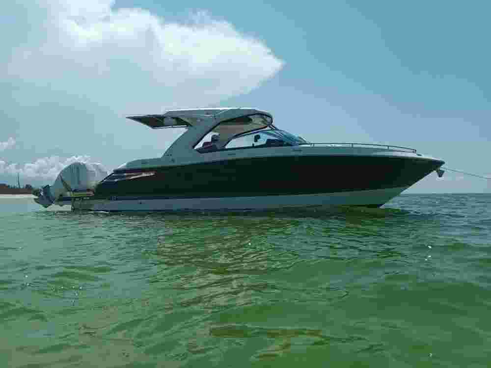 2023 Four Winns H350