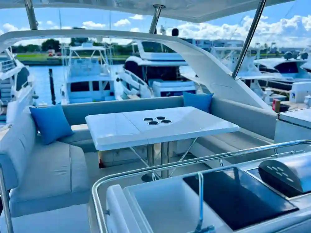Aquila 44 Yacht For Sale