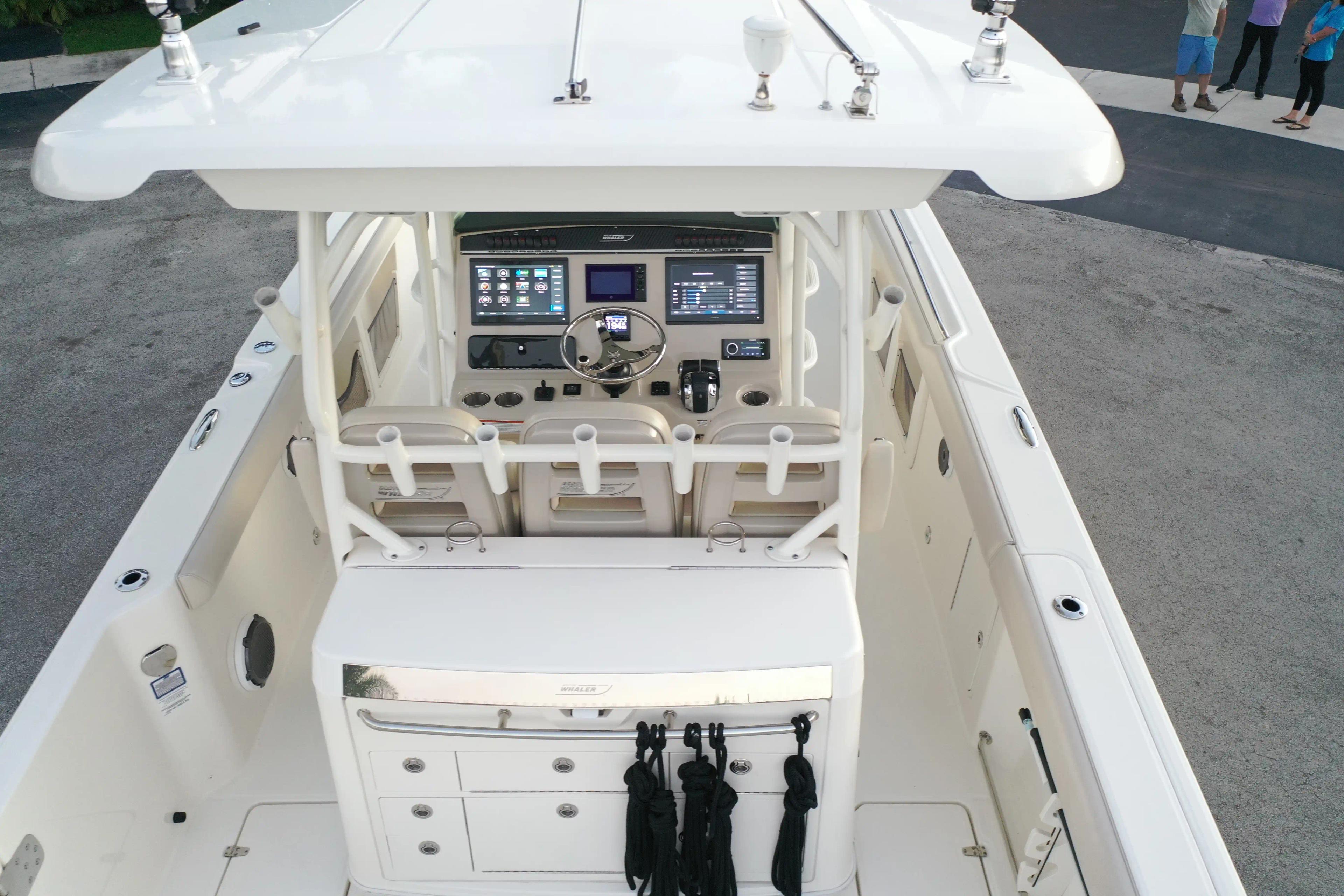 Boston Whaler 350 Outrage For Sale