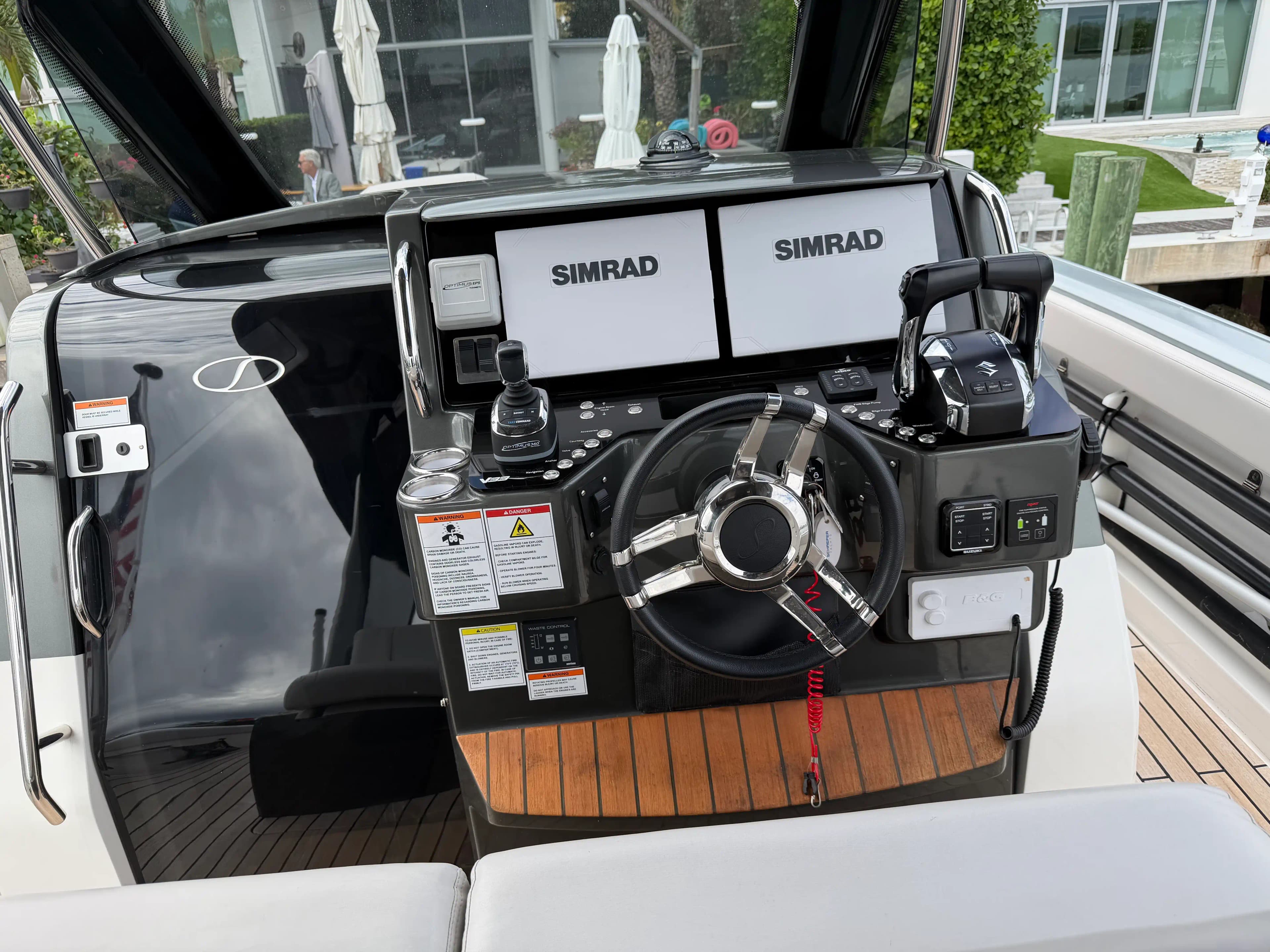 2022 Schaefer Yachts V33 zum Verkauf in Oakland Park, Florida Center Console 1