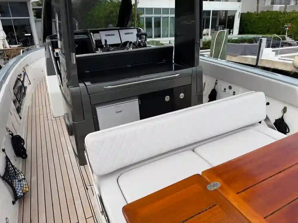 2022 Schaefer Yachts V33 zum Verkauf in Oakland Park, Florida Center Console 5