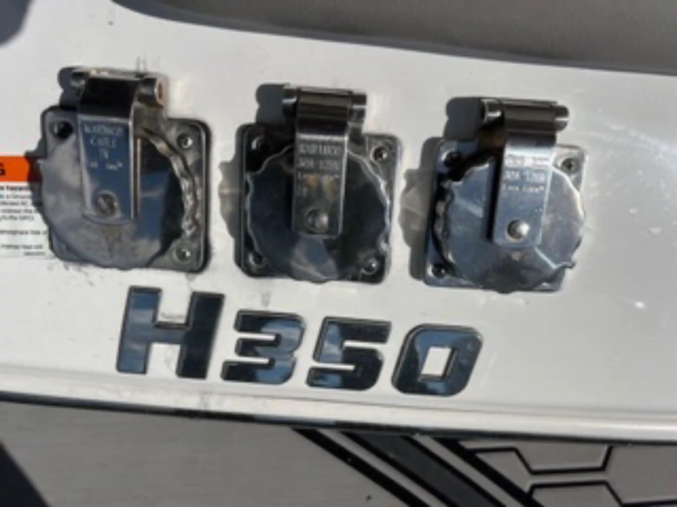 Four Winns H350 For Sale