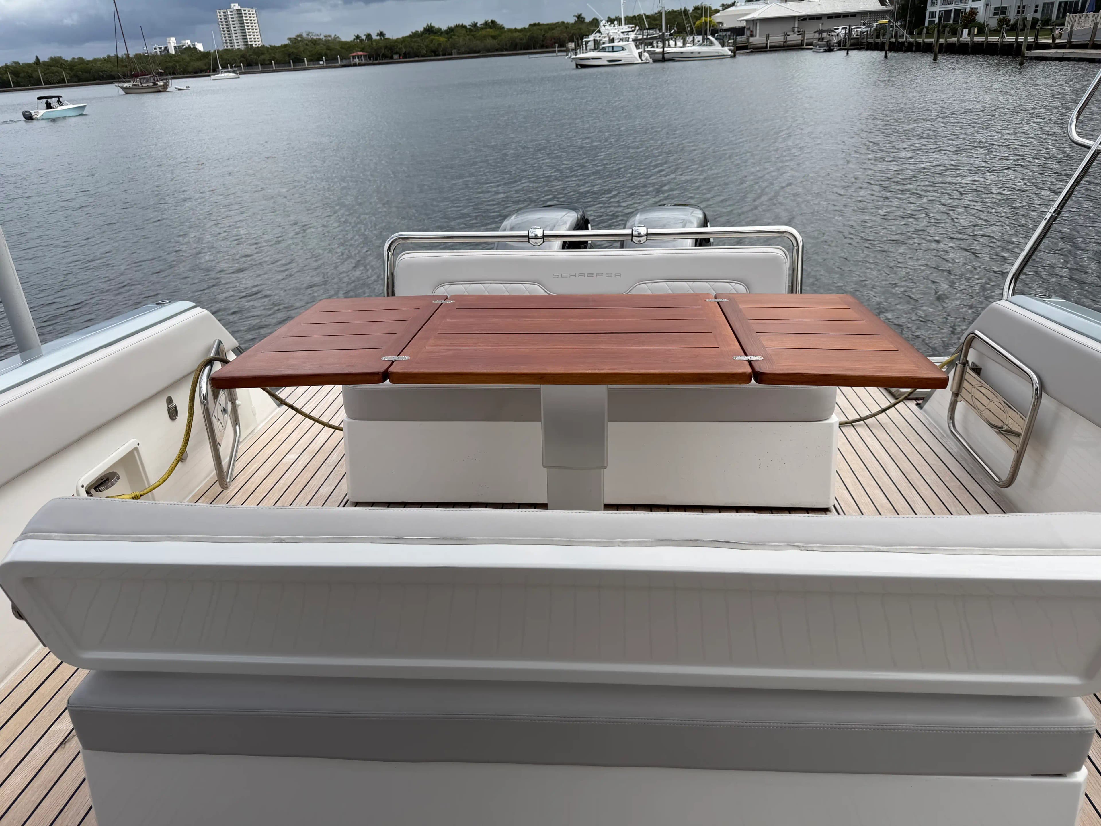 2022 Schaefer Yachts V33 zum Verkauf in Oakland Park, Florida Center Console 4
