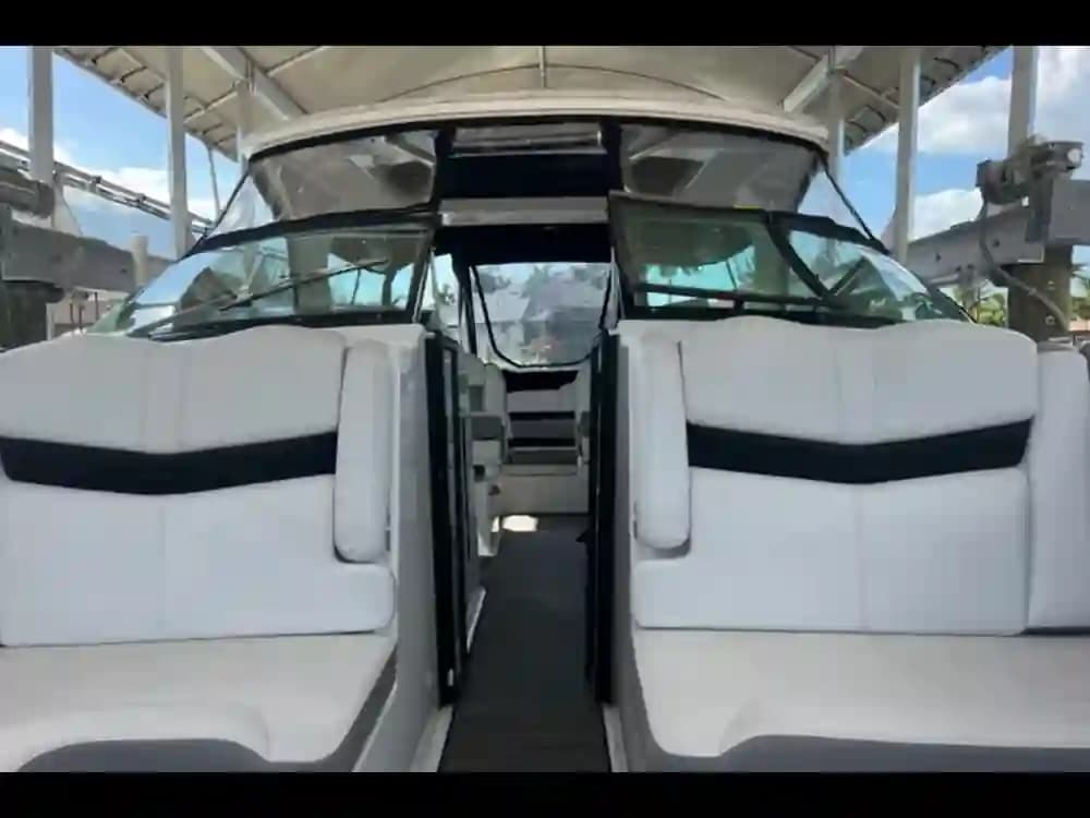 Four Winns H350 for Sale