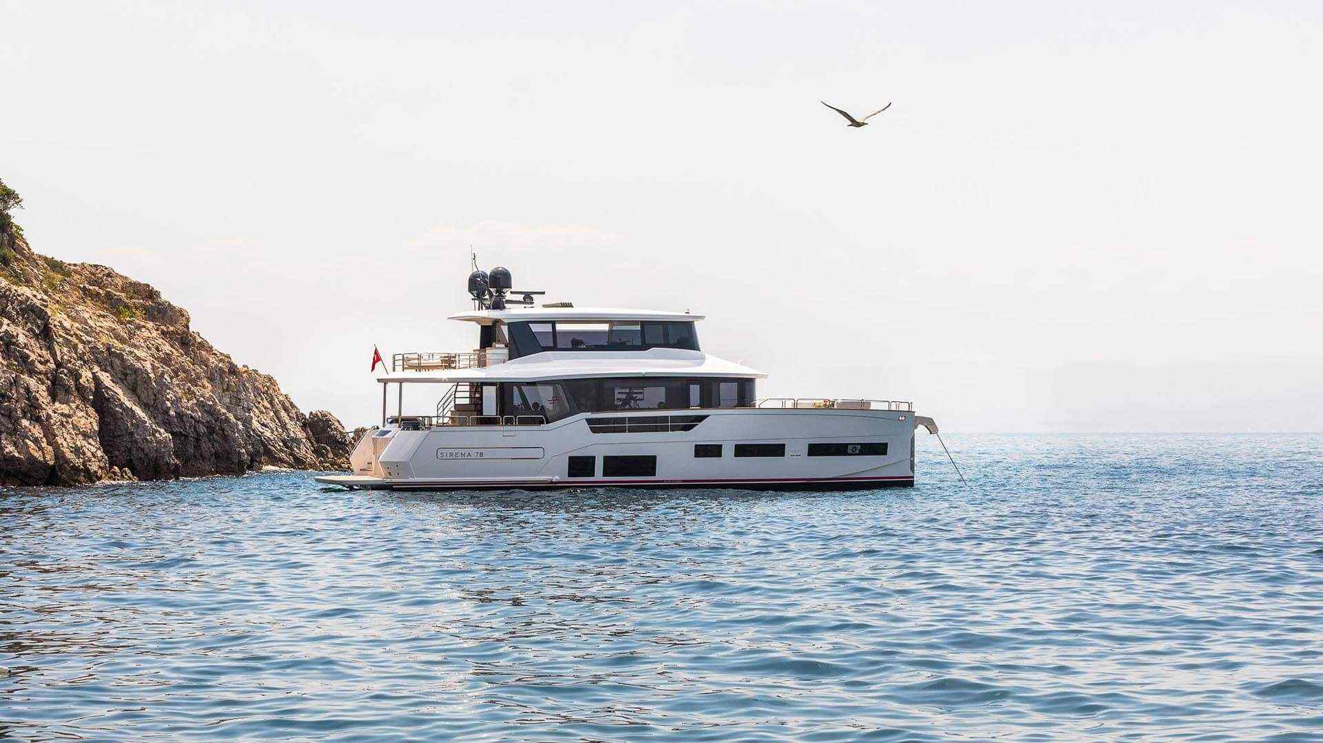 Yacht