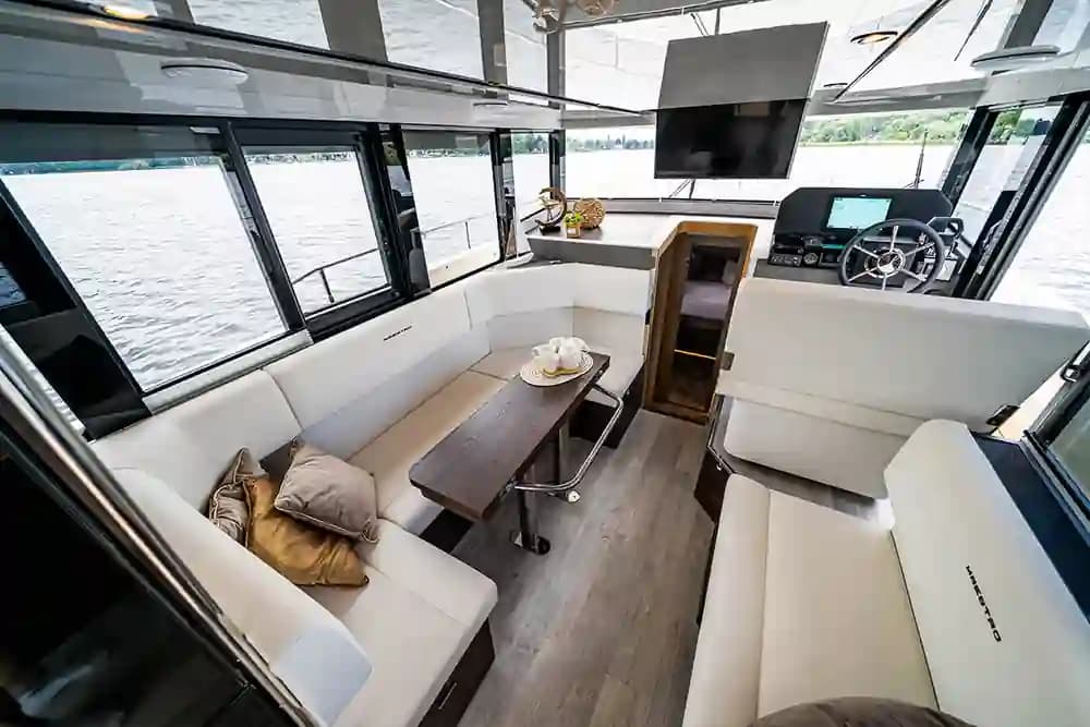 Cobra Yachts Maestro 42 for Sale