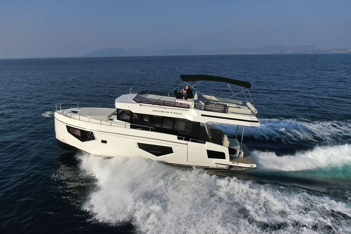 Cobra Yachts Maestro 42 for Sale