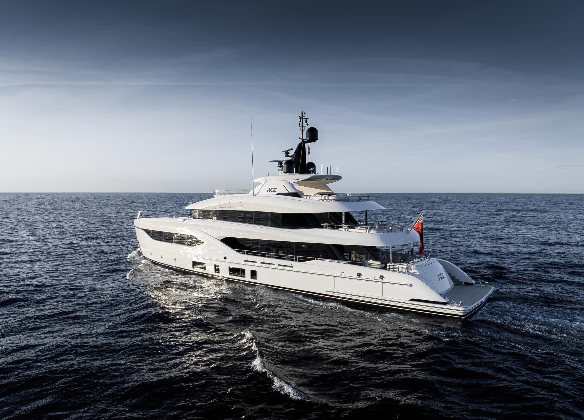 Yacht