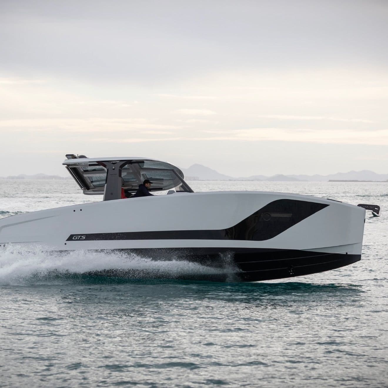 TESORO YACHTS T40 GTS for Sale