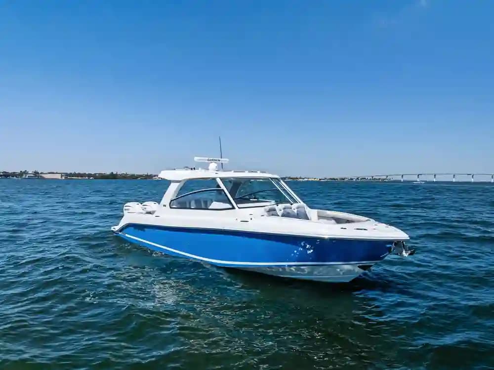 2026 Everglades Boats 367CX a la venta en San Diego, California Dual Console 5