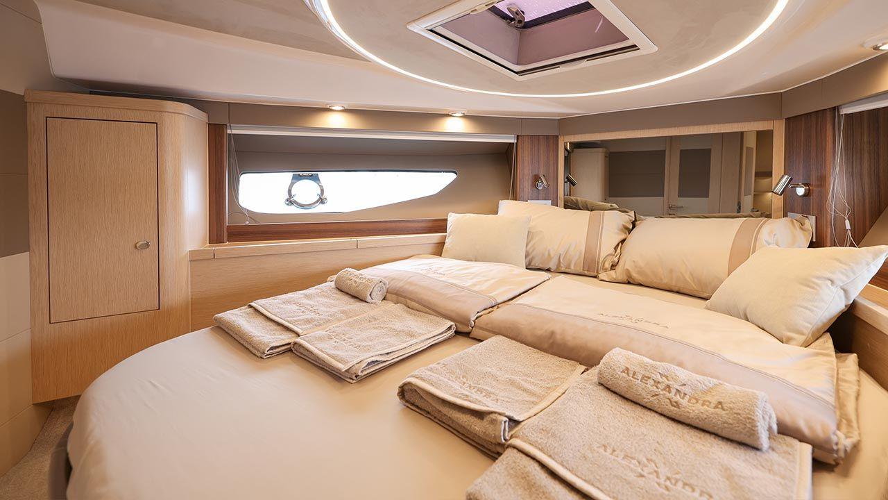 Focus Motor Yachts Power 44 For Sale