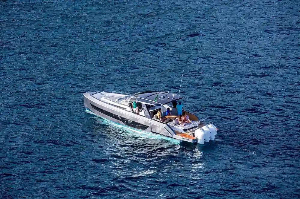 Schaefer Yachts V44 For Sale