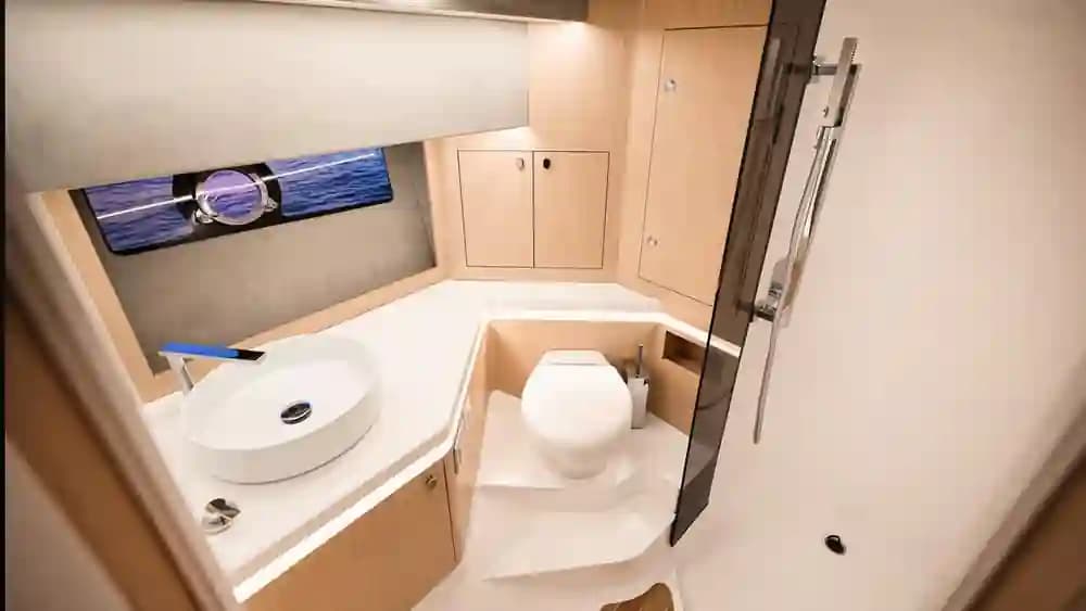 Focus Motor Yachts Forza 37 for Sale
