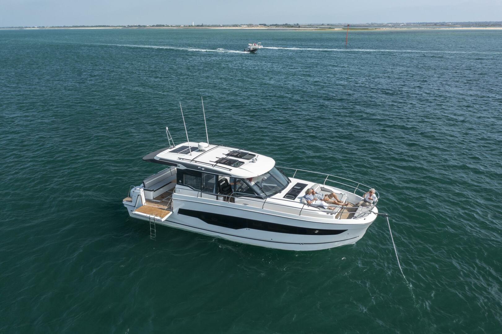 Jeanneau NC 1295 Coupe For Sale