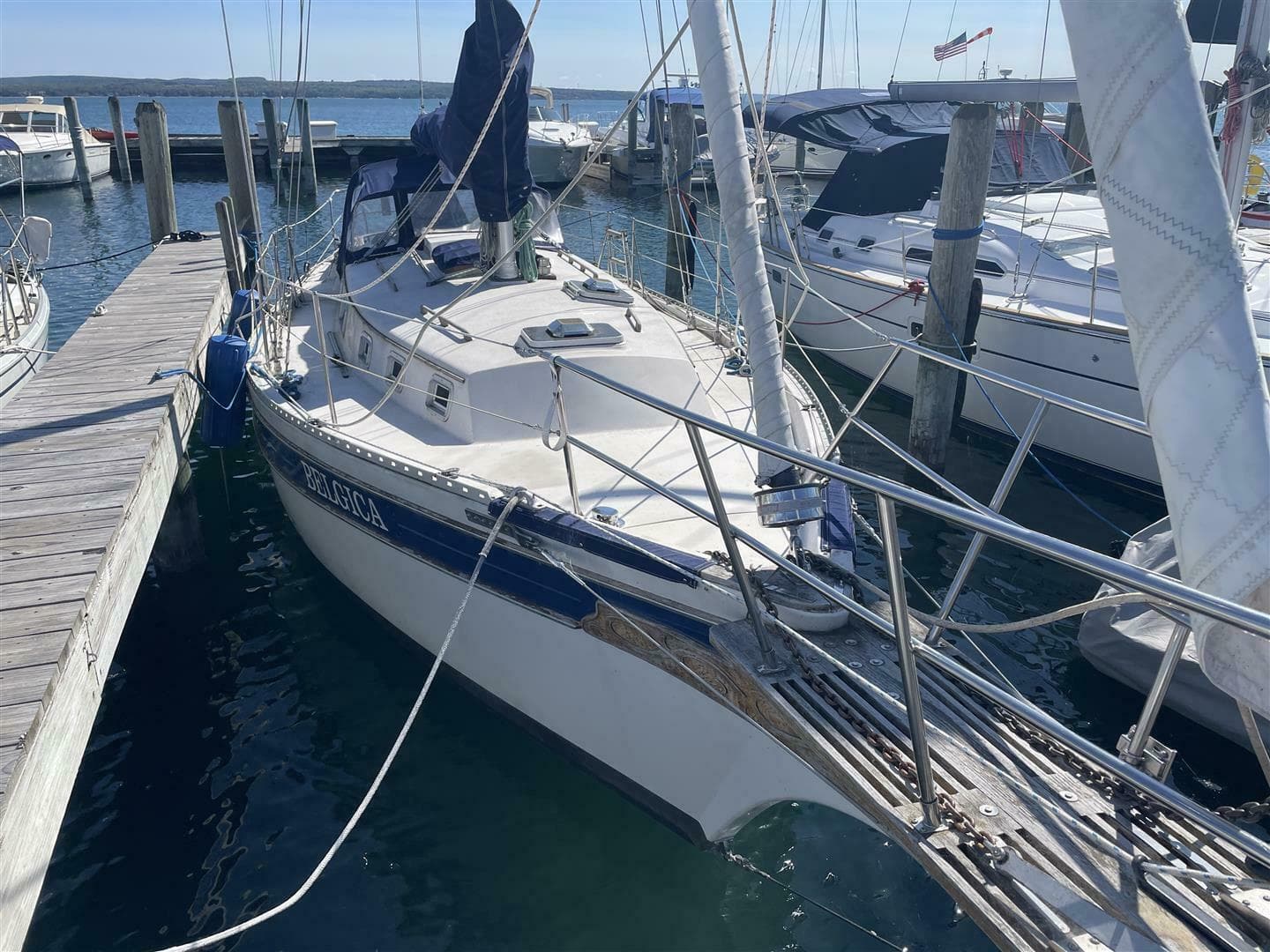 1989 Bayfield 36 for Sale in Charlevoix, Michigan Cutter 2