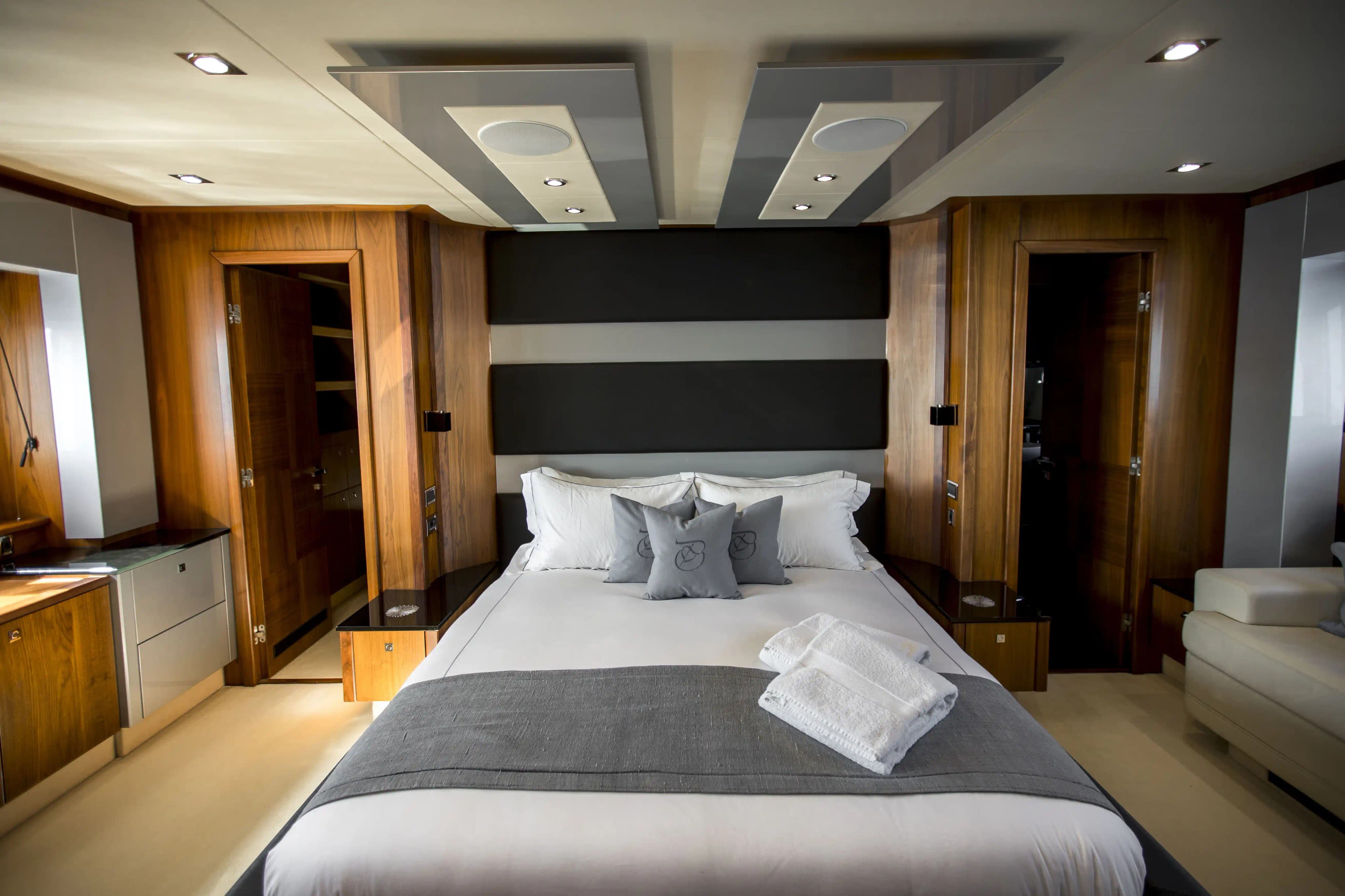 2009 Sunseeker Predator 84 for Sale in Mónaco/Monte Carlo, MC Sport Cruiser 1