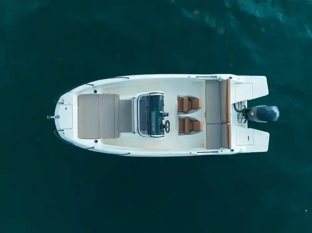 Quicksilver Activ 605 Open for Sale