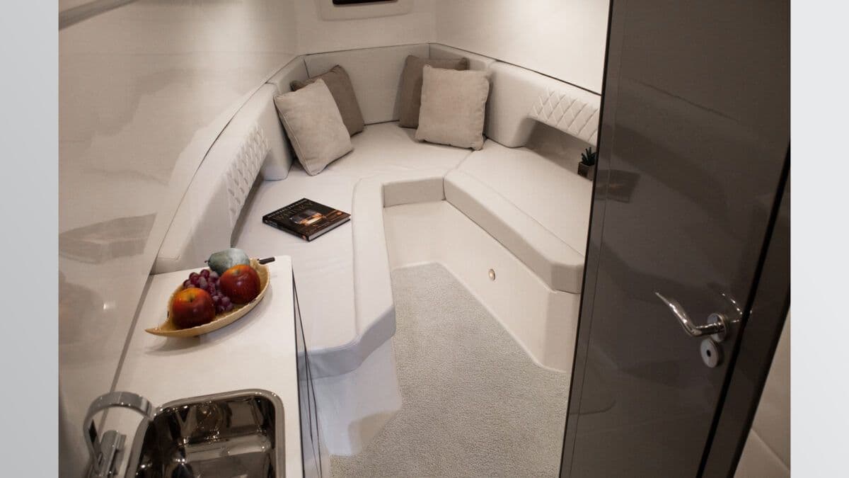 Schaefer Yachts V33 for Sale