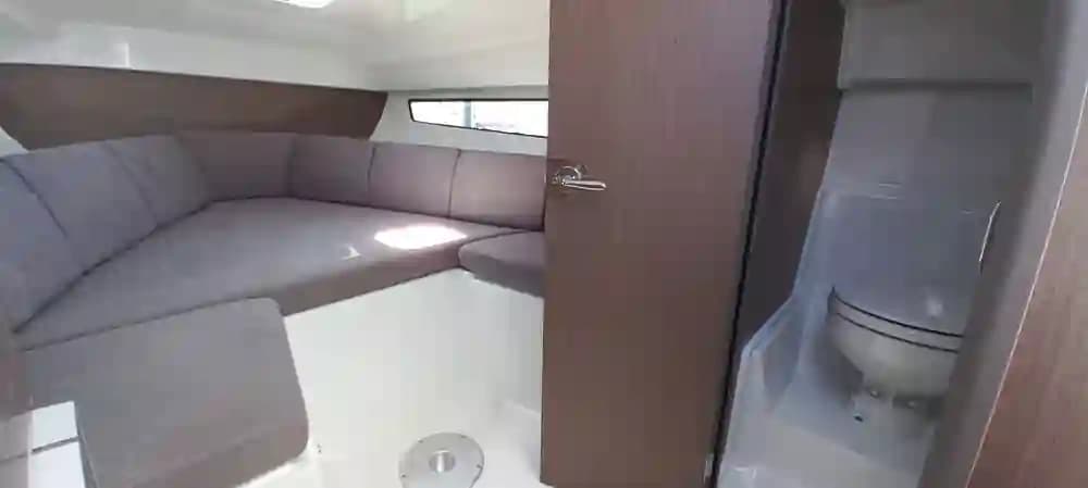 2026 Beneteau Flyer 8 SUNdeck for Sale in Barcelona, ES Center Console 3