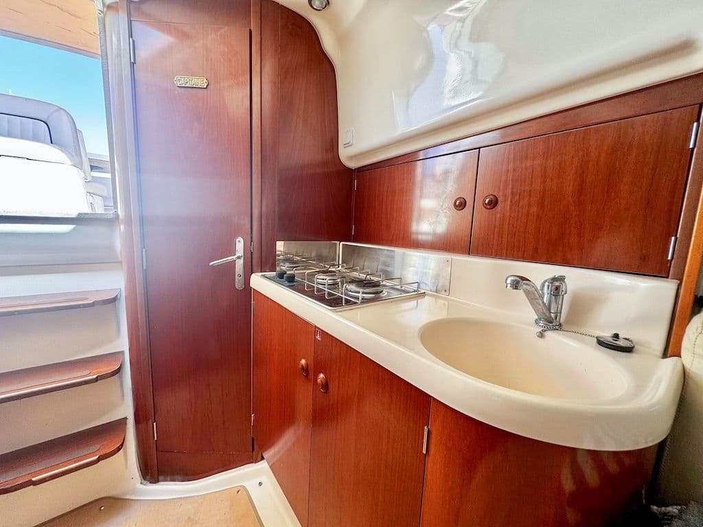 2004 Jeanneau Leader 805 te koop in Barcelona, ES Sport Cruiser 5