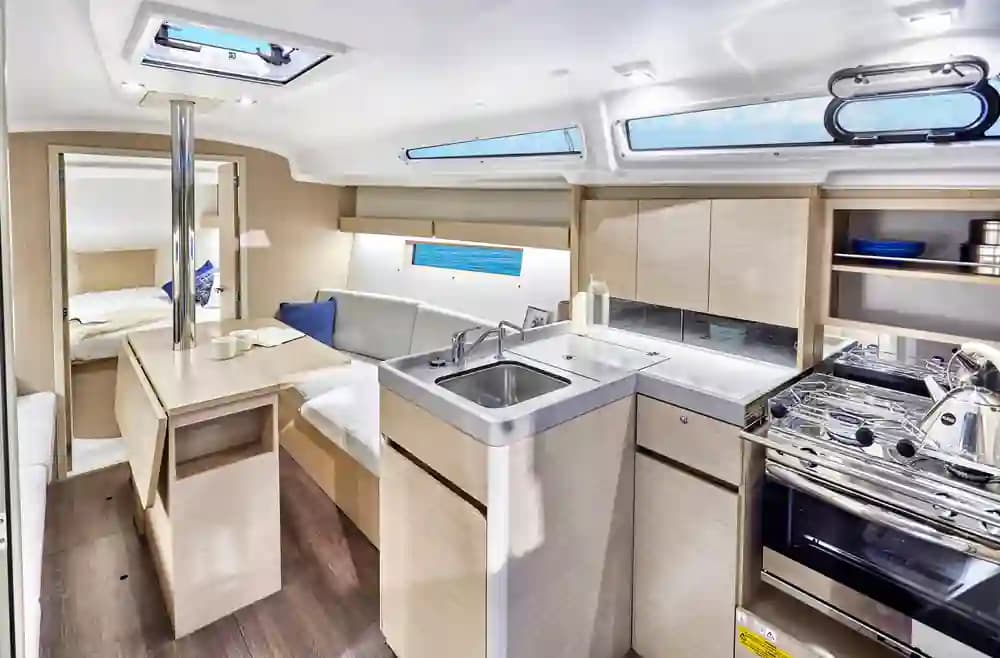 2025 Beneteau Oceanis 34.1 à vendre à Barcelona, ES Monohull 3