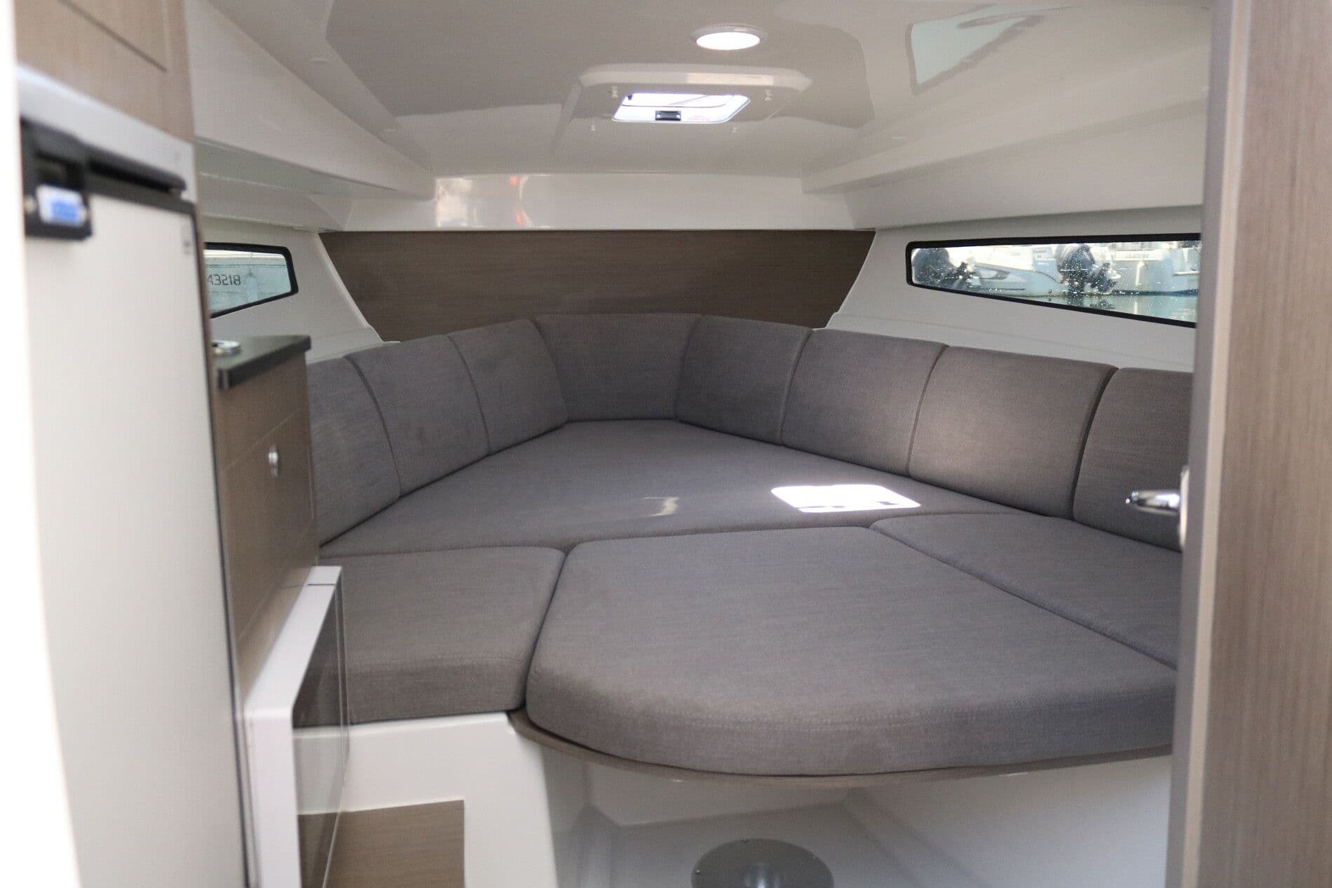 2026 Beneteau Flyer 8 SUNdeck for Sale in Barcelona, ES Center Console 1