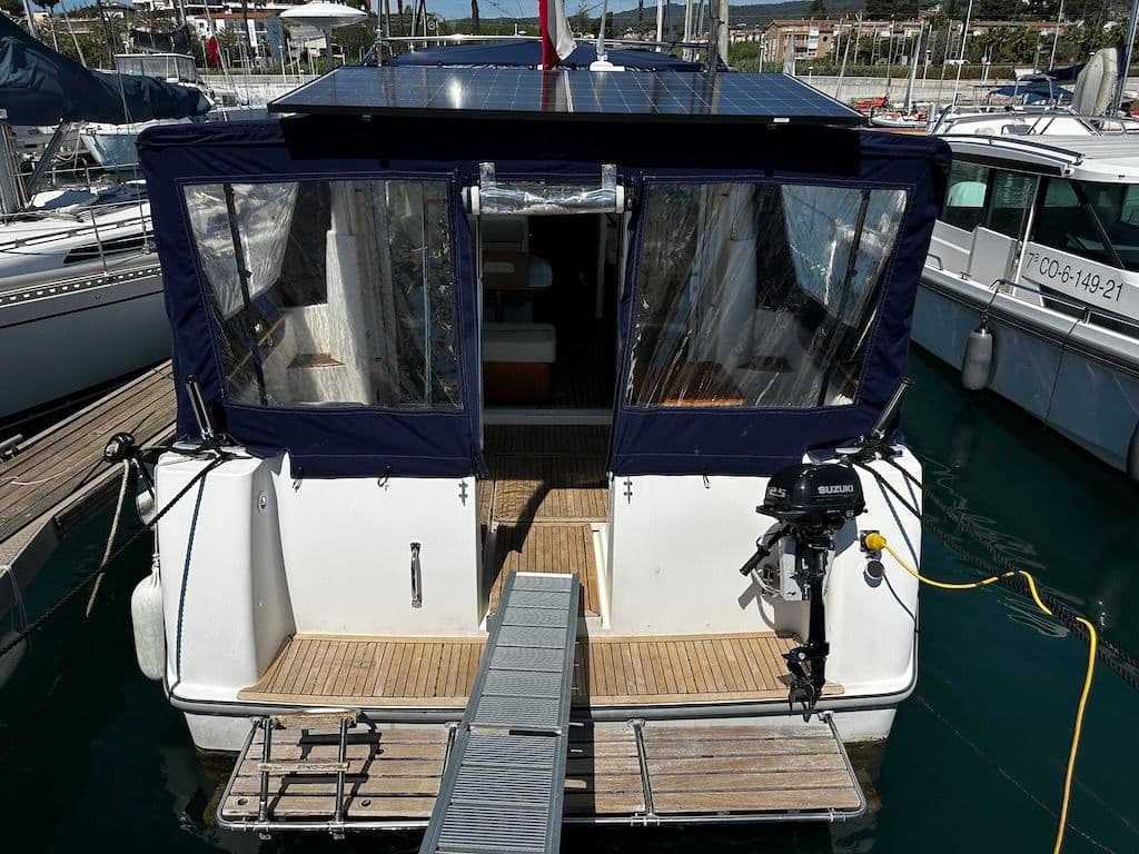 Ocqueteau 900 for Sale