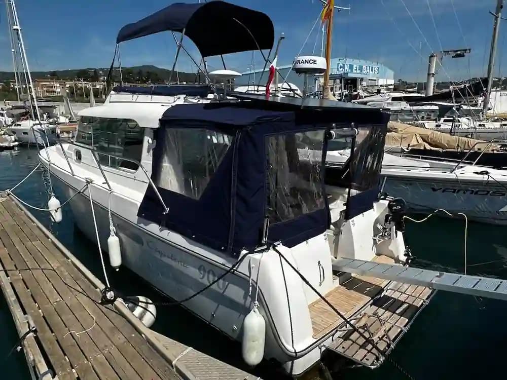 Ocqueteau 900 for Sale