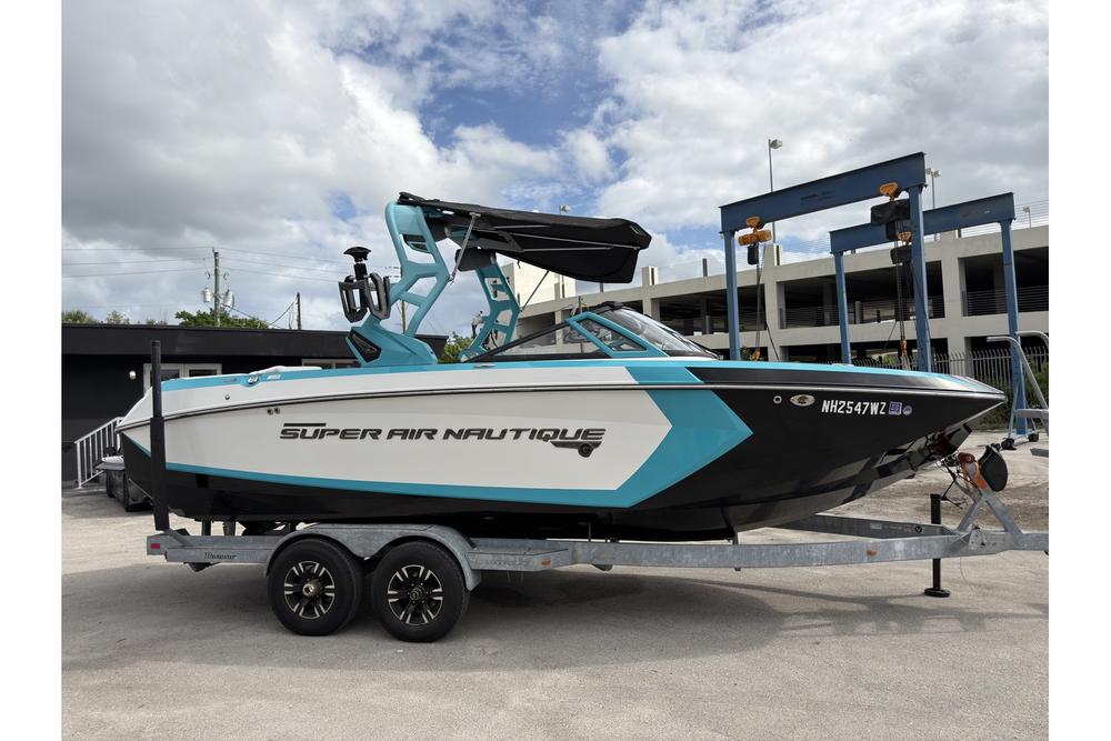 2018 Nautique Super Air G23