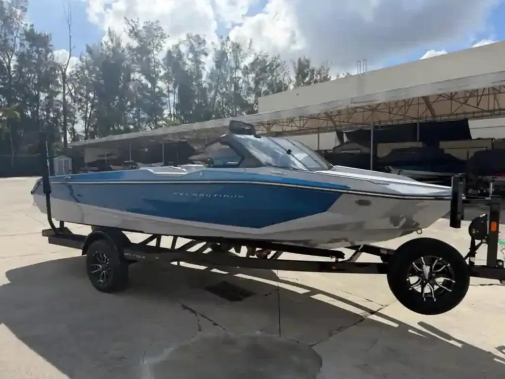 Nautique Ski a la venta