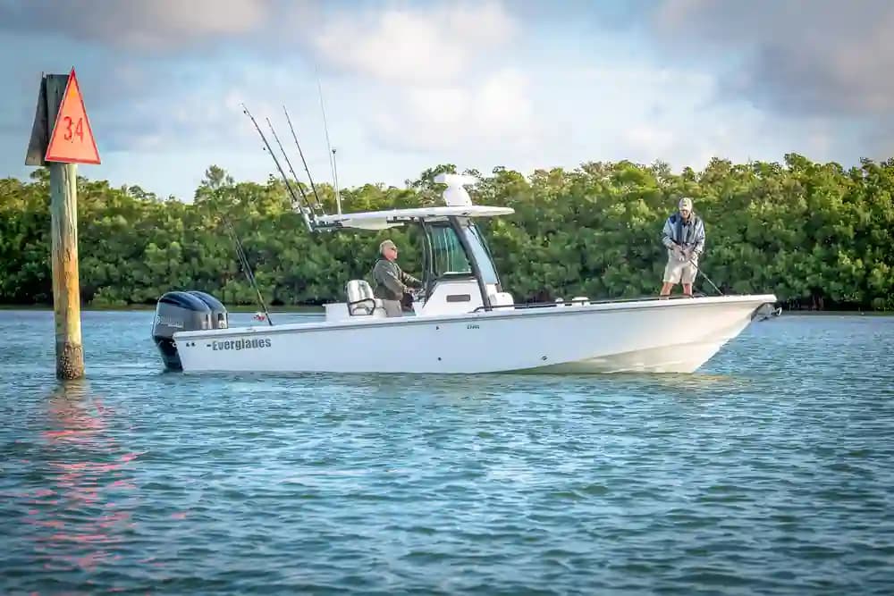 2026 Everglades Boats 273CC for Sale in San Diego, California Center Console 4
