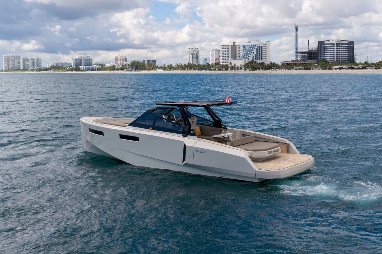 2023 Evo Yachts R4 WA for Sale in Fort Lauderdale, Florida Walk-around Boats