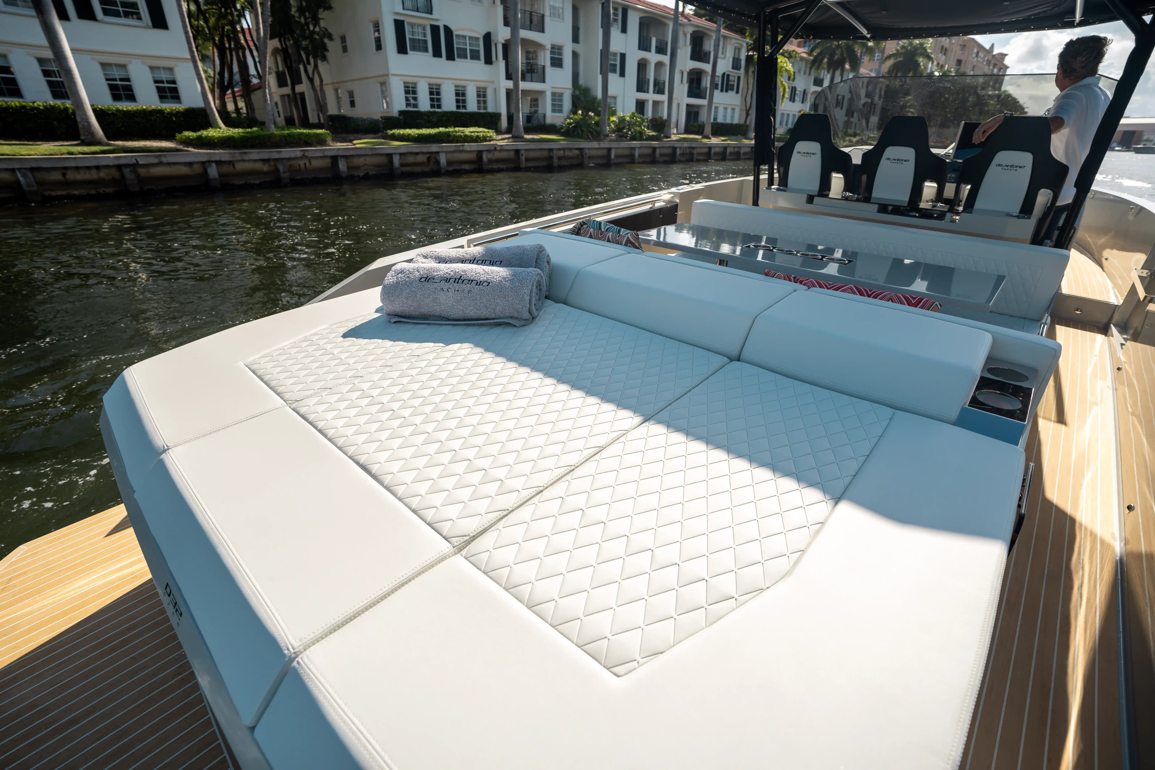 2025 De Antonio Yachts D32 Open Sold in Miami, Florida Walk-around Boats 2