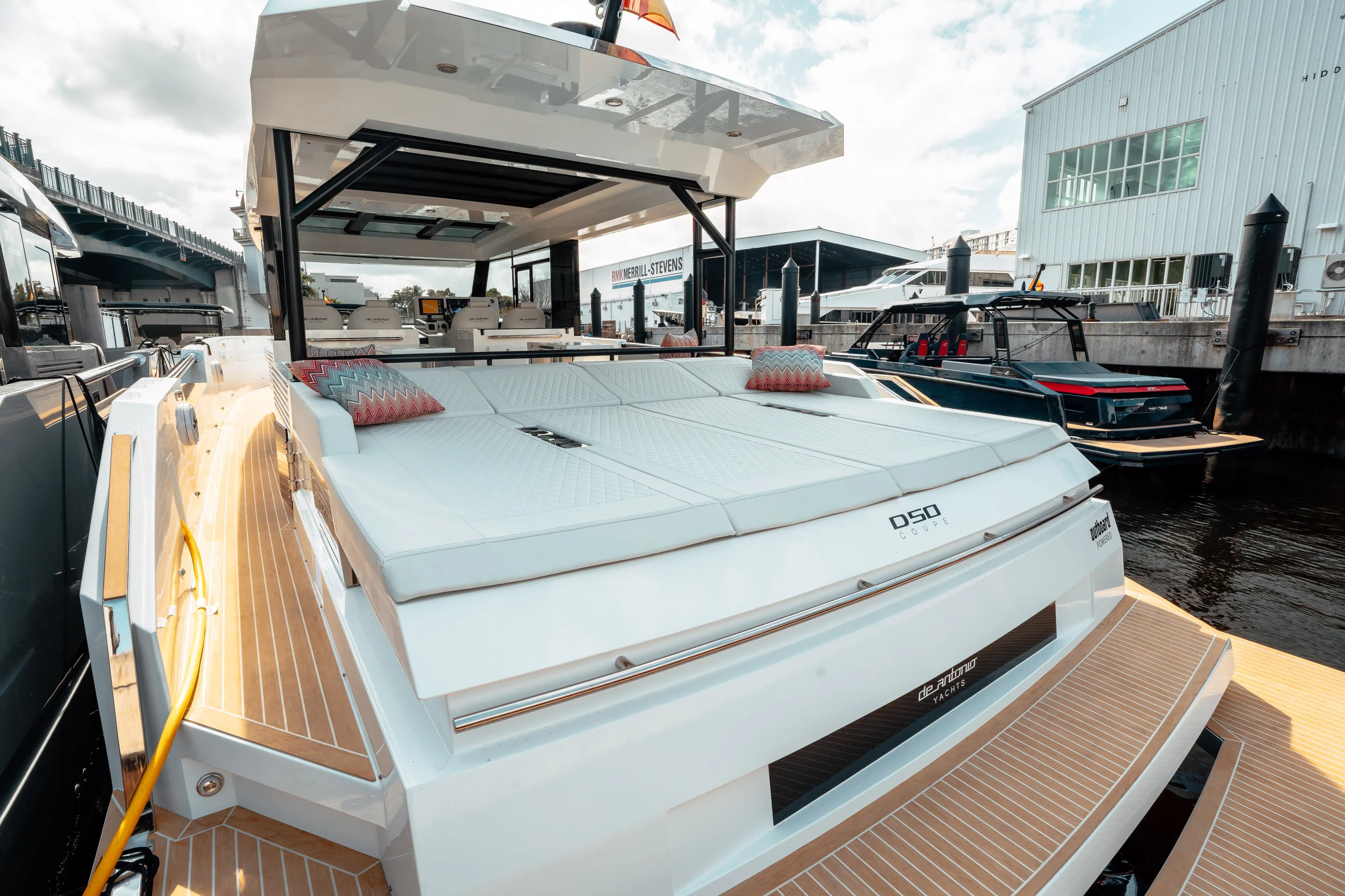2025 De Antonio Yachts D50 Coupe for Sale in Miami, Florida Motor Yacht 3