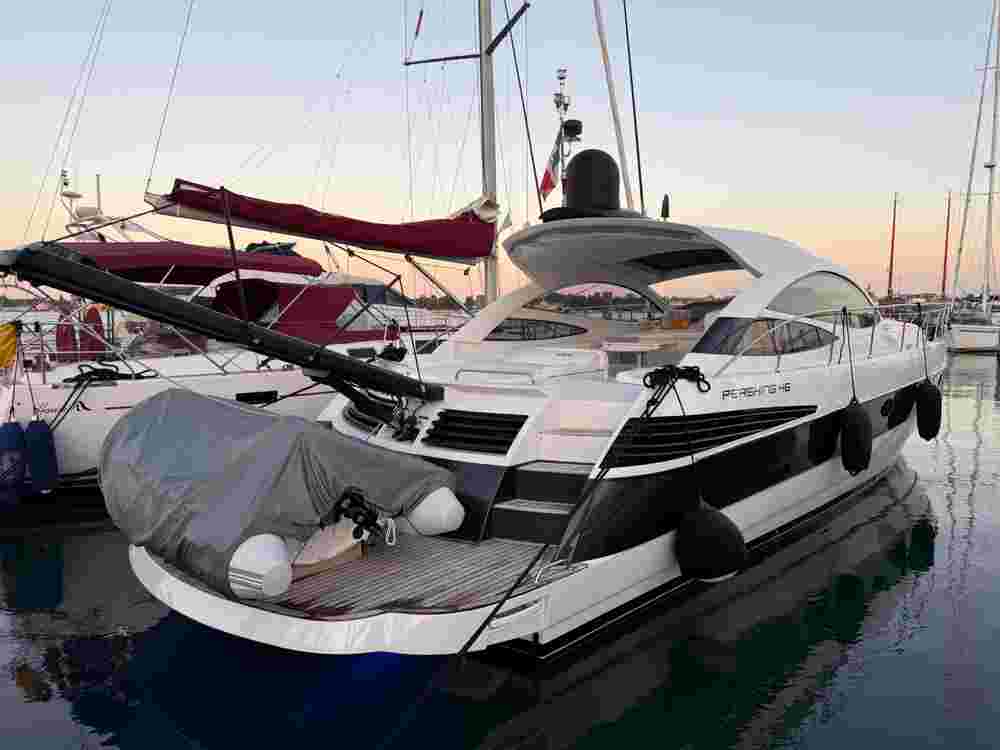 2005 Pershing 46