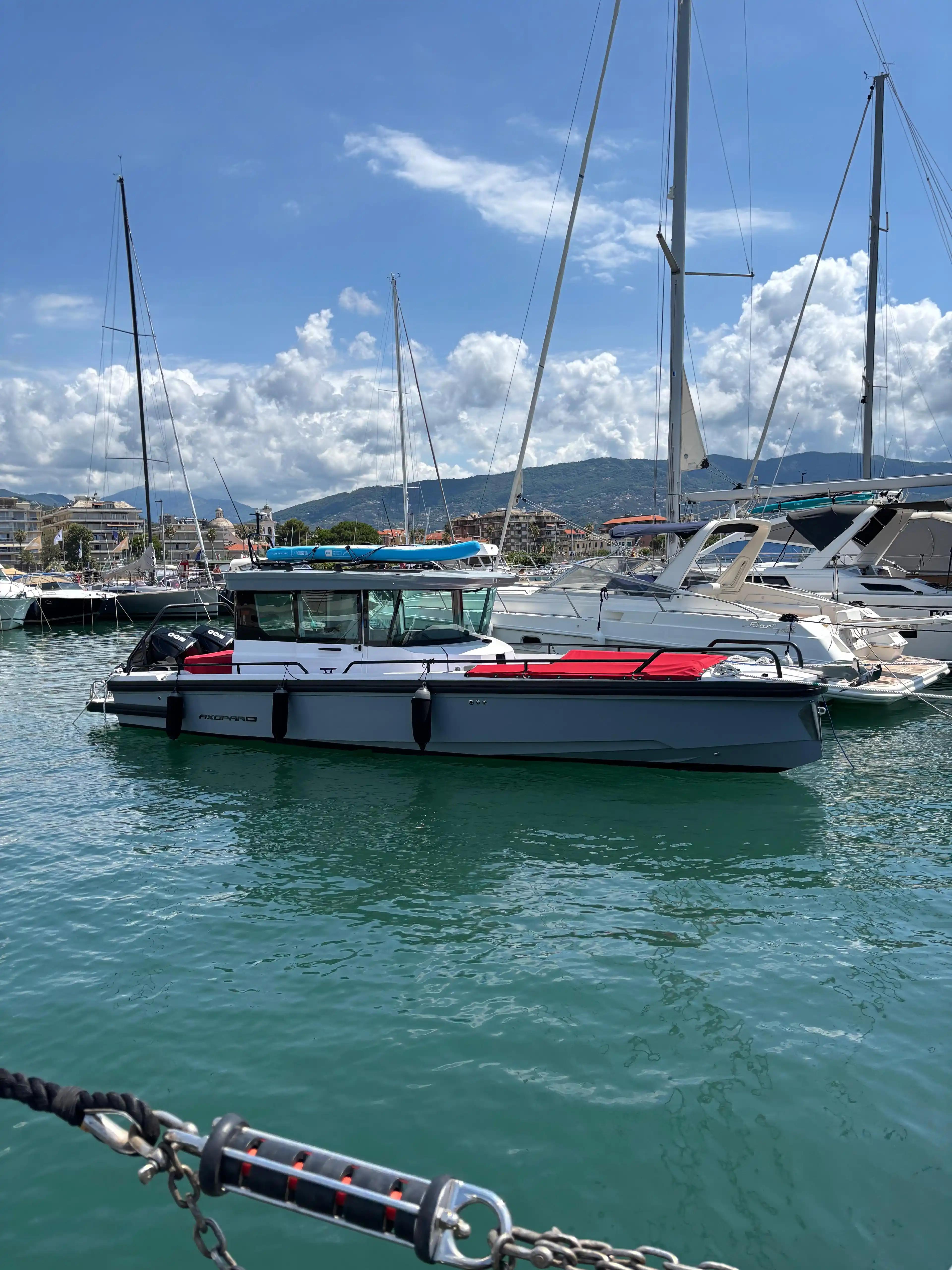 Axopar 28 Cabin For Sale