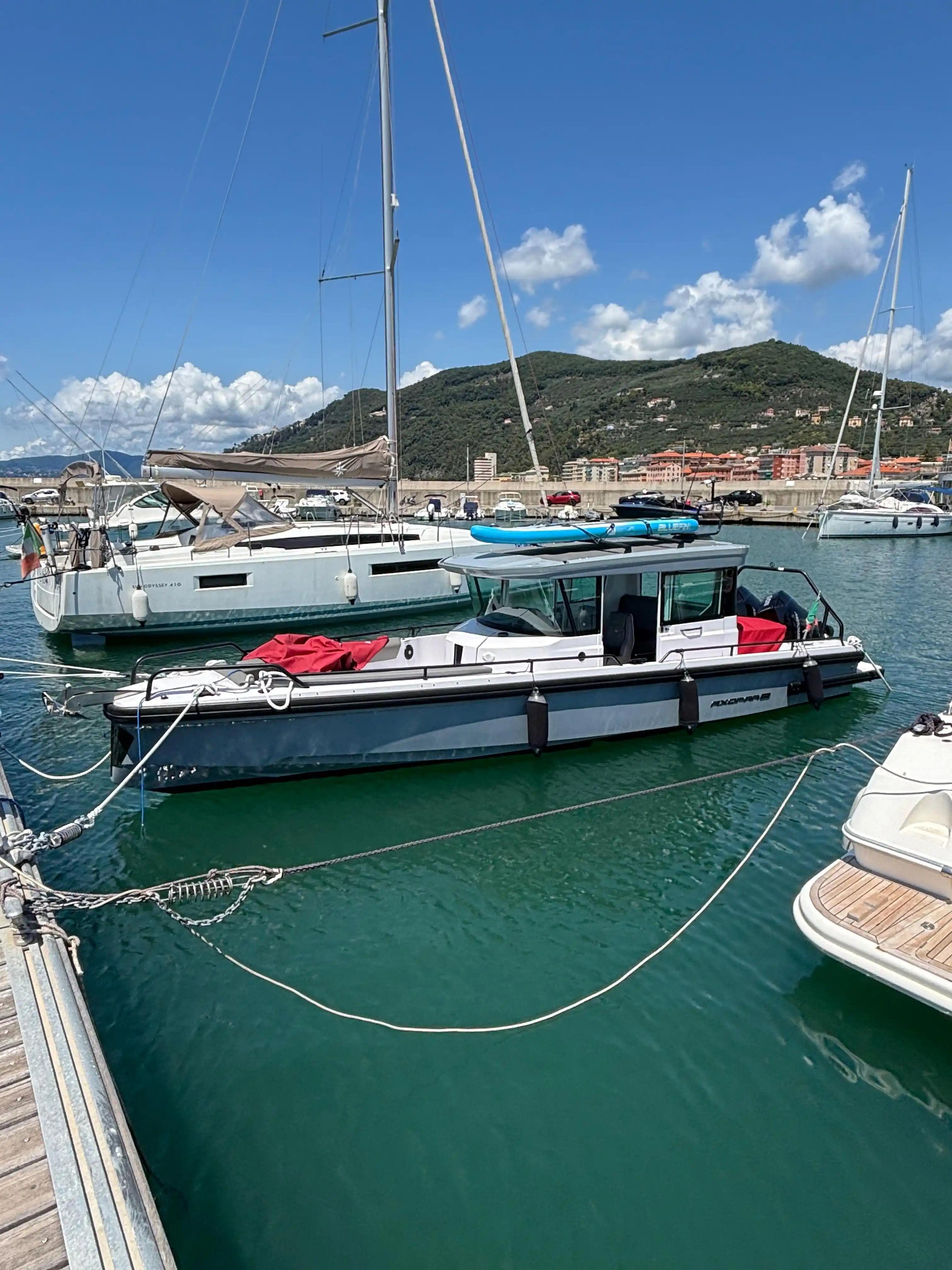 Axopar 28 Cabin For Sale